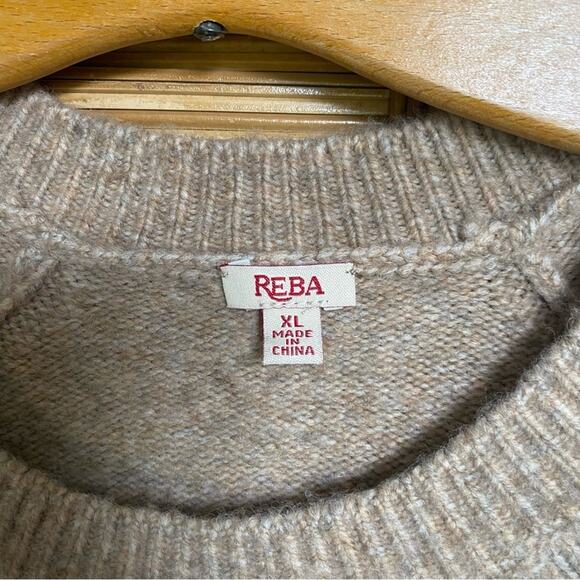 NWT Reba Tan Knit Sweater with sequin detailing XL Cozy wool nylon acrylic blend - Picture 3 of 9